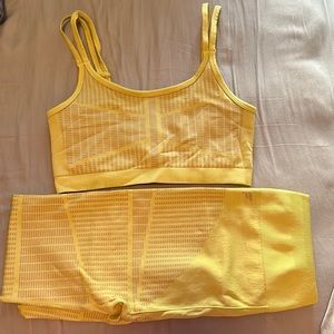 Fabletics Workout Set
